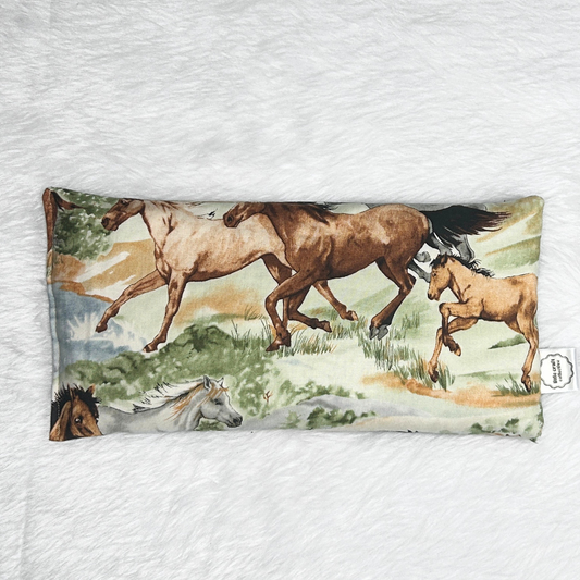 Horses Lupin Heat Pack